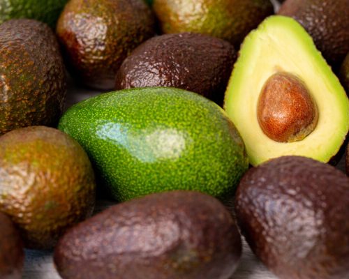 ¿Es posible conservar aguacate una vez cortado?