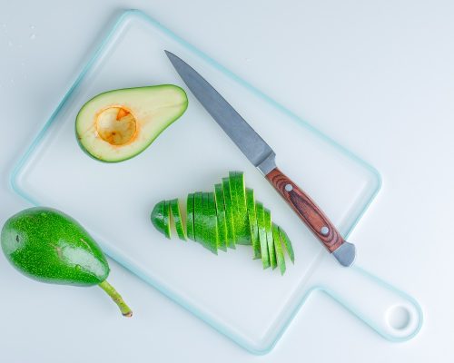 cortar el aguacate